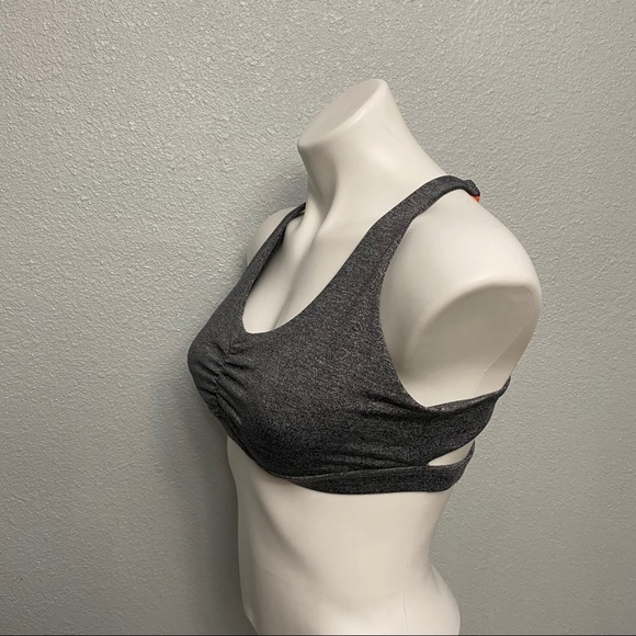 Sports bra - Picture 2 of 3